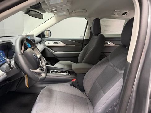 New 2026 Ford Explorer Active AWD/4WD image 16