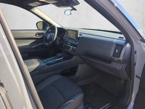 Used 2025 Nissan Pathfinder Rock Creek image 20