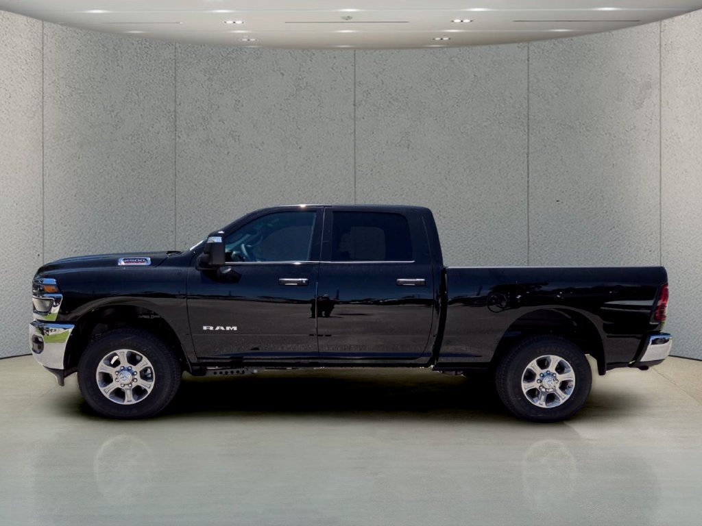 New 2026 RAM 2500 Big Horn AWD/4WD image 9