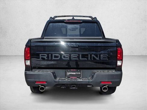 Certified 2024 Honda Ridgeline RTL image 8