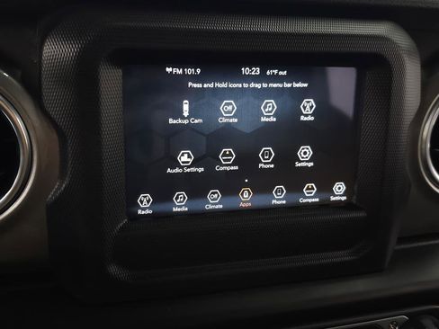 Used 2018 Jeep Wrangler Unlimited Sahara w/ Dual Top Group image 22