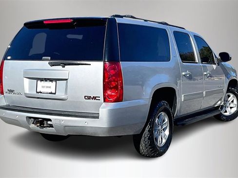 Used 2014 GMC Yukon XL SLT image 6