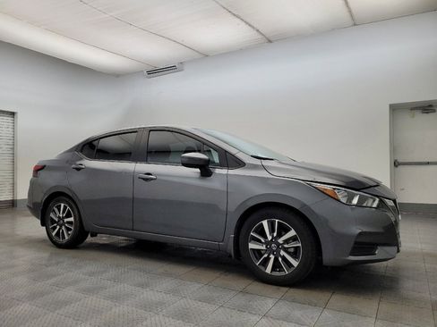 Used 2020 Nissan Versa SV image 11