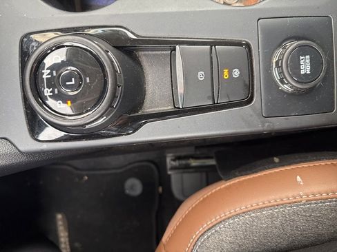 Used 2024 Ford Bronco Sport Outer Banks w/ Tech Package image 12