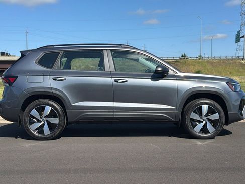New 2026 Volkswagen Taos S AWD/4WD image 2