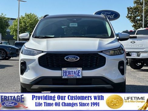 New 2025 Ford Escape SE w/ Class II Trailer Tow Package image 9