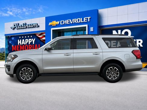Used 2024 Ford Expedition Max XLT RWD image 4