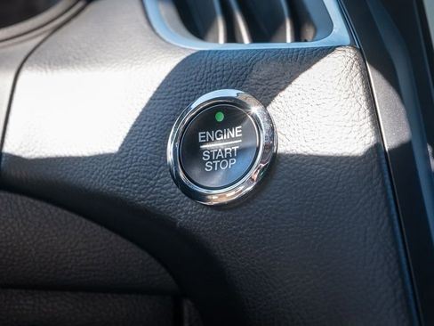 Used 2024 Ford Edge Titanium image 28