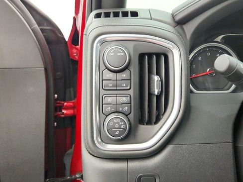 Used 2022 Chevrolet Silverado 1500 High Country w/ Z71 Off-Road Package AWD/4WD image 18