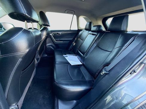 Used 2019 Toyota RAV4 LE w/ All Weather Liner Package AWD/4WD image 22