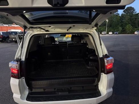 Used 2023 Toyota 4Runner SR5 Premium w/ Moonroof Package RWD image 4