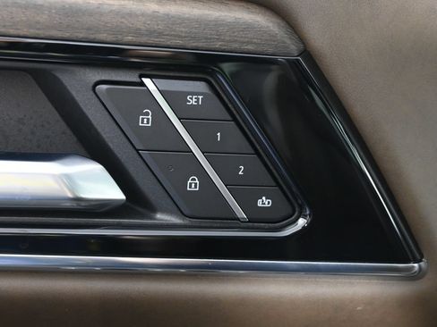 Used 2025 GMC Yukon Denali Ultimate AWD/4WD image 21