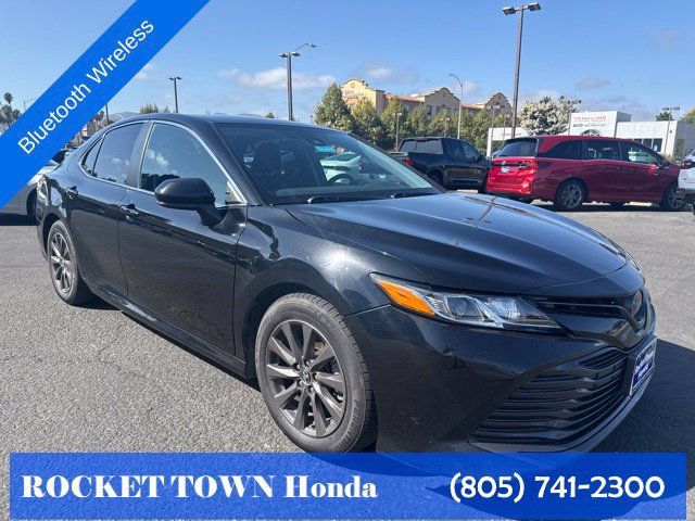Used 2019 Toyota Camry LE FWD image 4