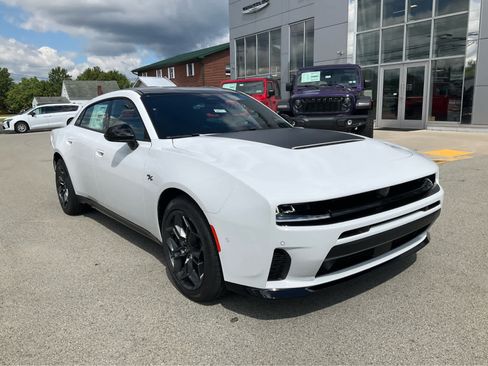 New 2026 Dodge Charger R/T w/ Driver Convenience Group AWD/4WD image 2