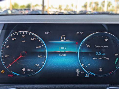 Used 2021 Mercedes-Benz GLB 250 4MATIC image 31