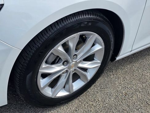Used 2024 Chevrolet Malibu LT FWD image 11