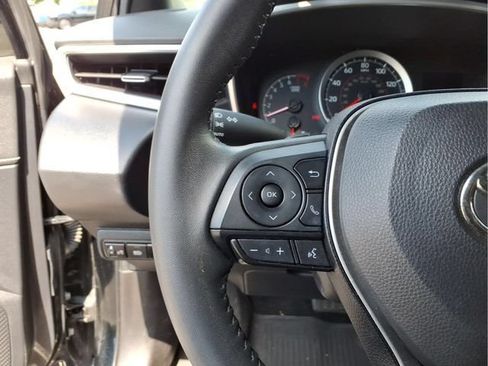 Used 2021 Toyota Corolla SE FWD image 22