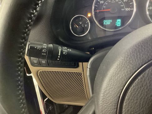 Used 2015 Jeep Wrangler Unlimited Rubicon w/ Dual Top Group image 20