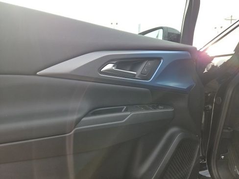 New 2026 Chevrolet Equinox EV LT image 25