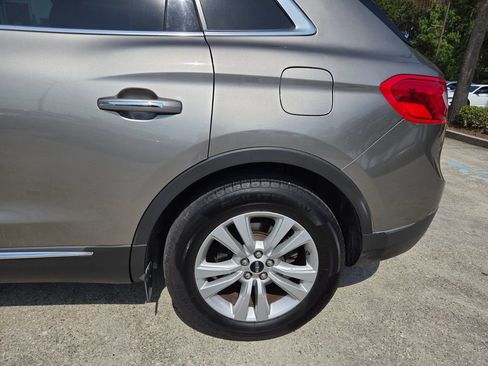 Used 2017 Lincoln MKX Premiere FWD image 24