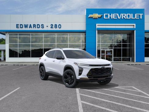 New 2026 Chevrolet Trax ACTIV w/ Driver Confidence Package image 1
