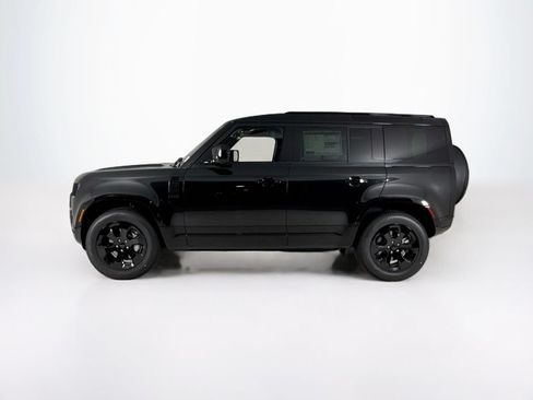 New 2026 Land Rover Defender 110 X-Dynamic SE AWD/4WD image 2