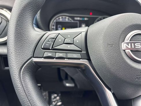 Used 2025 Nissan Versa SV w/ Trunk Package image 19