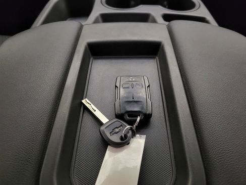 Used 2020 Chevrolet Silverado 1500 Custom w/ Custom Value Package image 41