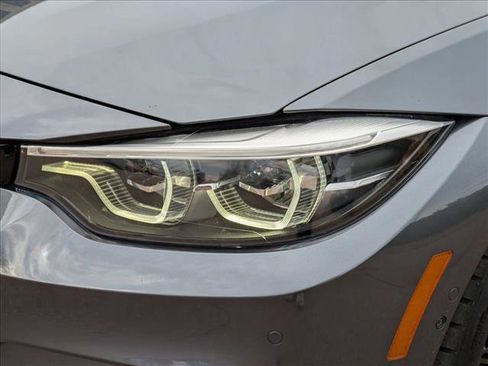 Used 2018 BMW M4 Coupe image 9