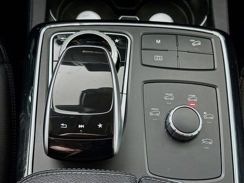 Certified 2018 Mercedes-Benz GLE 350 4MATIC image 20