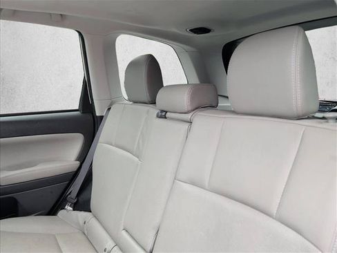 Used 2015 Subaru Forester 2.5i Touring w/ Eyesight & Navigation System AWD/4WD image 23