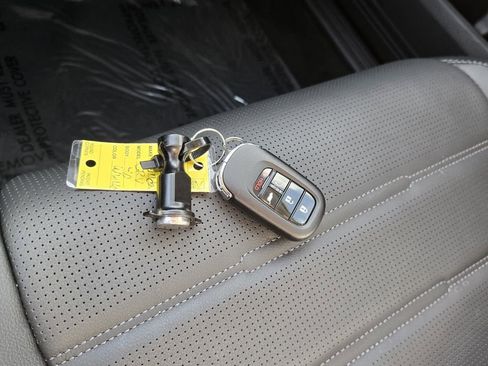 Certified 2025 Honda CR-V EX-L image 18