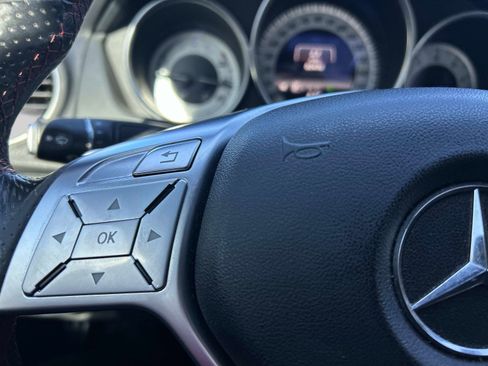 Used 2013 Mercedes-Benz C 250 Sedan image 23