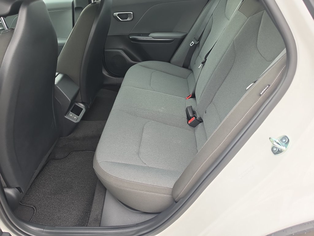 New 2026 Kia K4 FWD image 16