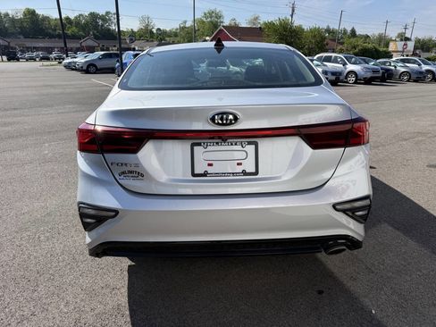 Used 2019 Kia Forte LXS FWD image 7