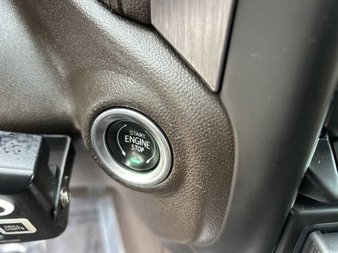 Used 2023 GMC Sierra 2500 Denali w/ Denali Ultimate Package image 23