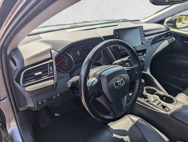 Used 2022 Toyota Camry XSE FWD image 12