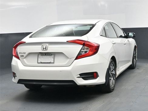 Used 2016 Honda Civic EX image 18