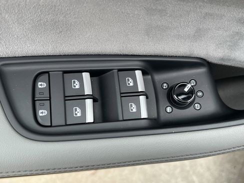 Certified 2024 Audi SQ8 Prestige image 15