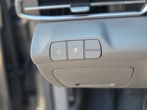 Certified 2024 Hyundai Elantra SEL image 34