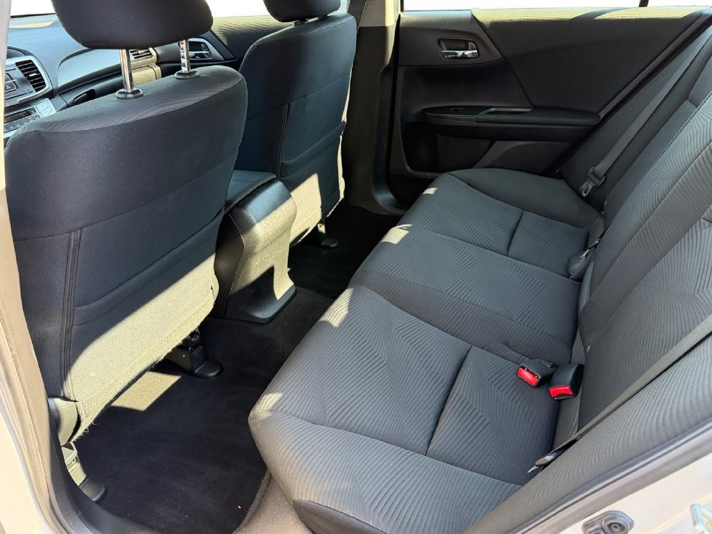 Used 2015 Honda Accord LX image 12