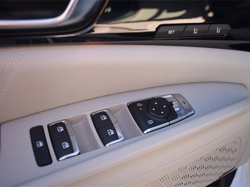 New 2026 Kia Carnival SX Prestige image 25