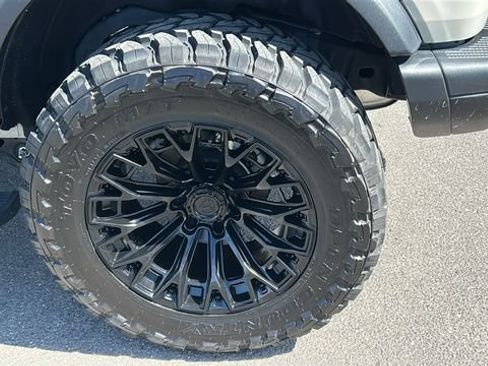 Used 2025 Ford Bronco Badlands AWD/4WD image 6