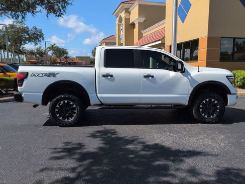 Used 2020 Nissan Titan PRO-4X AWD/4WD image 2
