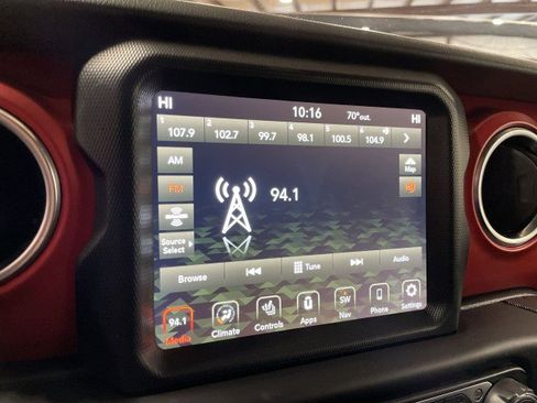 Used 2021 Jeep Wrangler Unlimited Rubicon image 18