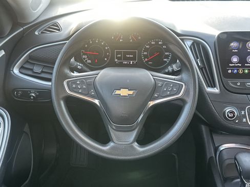 Used 2024 Chevrolet Malibu LT FWD image 23