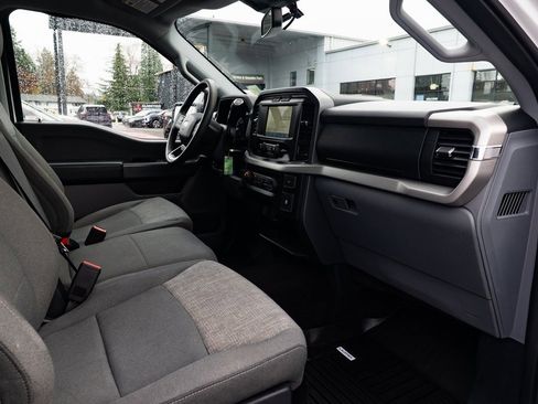 Used 2022 Ford F150 XLT image 25