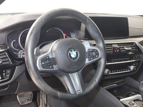 Used 2018 BMW M550i xDrive AWD/4WD image 6