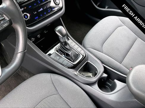 Used 2020 Hyundai Ioniq SE FWD image 8