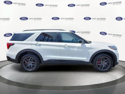 Certified 2025 Ford Explorer ST-Line w/ ST-Line Street Pack AWD/4WD image 6